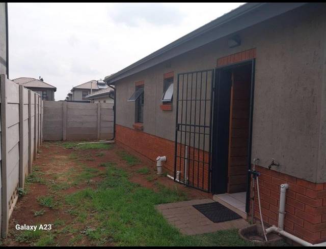 3 BEDROOM HOUSE FOR SALE IN ALBERTSDAL